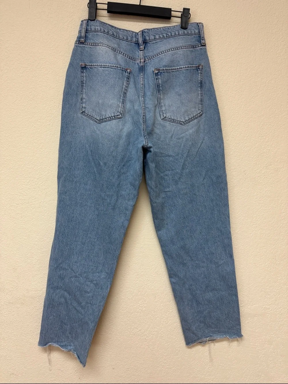 Triarchy womans Light Blue Distressed straight leg Jeans size 29 - Picture 5 of 5